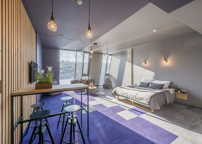 乌比霍普酒店 3*