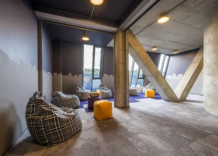 乌比霍普酒店 3*