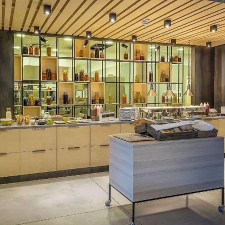 Hotel Urbihop 3*